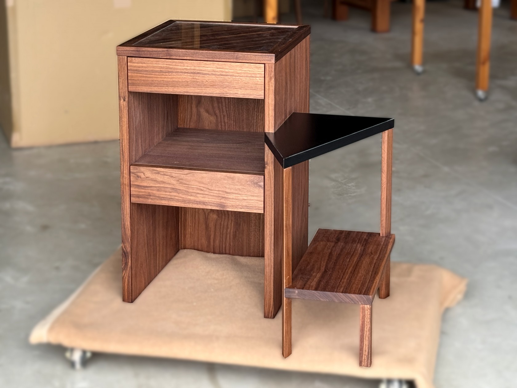 Full Order sidetable